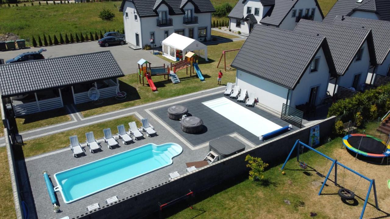 Apartamenty Maja -Pokoje - Domy Wakacyjne -Basen Podgrzewany -Jacuzzi - Sauna Łeba Exteriör bild
