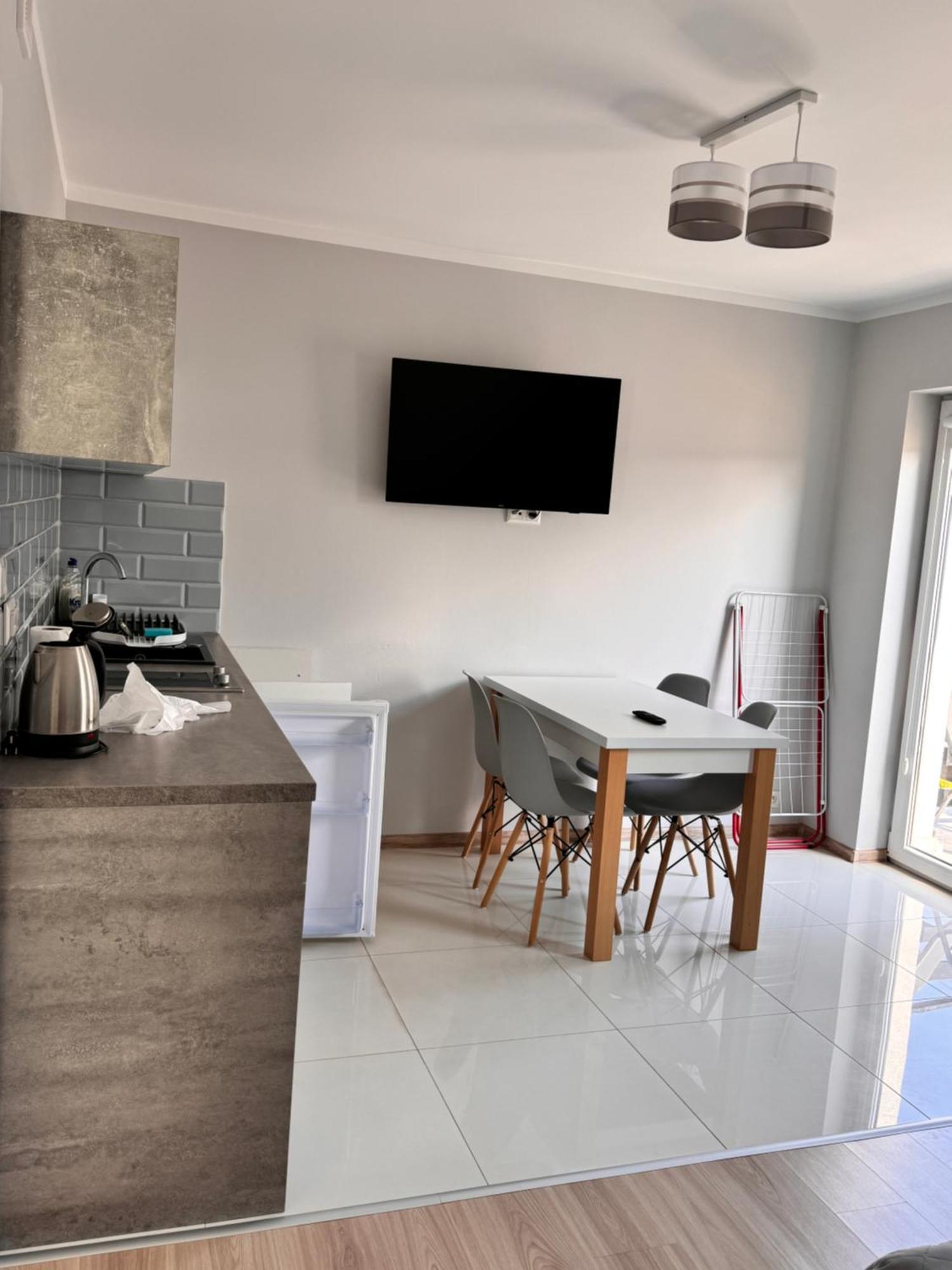 Apartamenty Maja -Pokoje - Domy Wakacyjne -Basen Podgrzewany -Jacuzzi - Sauna Łeba Exteriör bild
